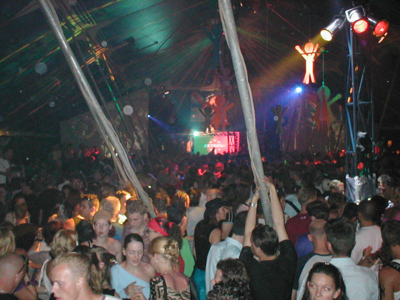 Extrema, outdoor, progressive, area, visuals, projecties, judocus, aquabest, 2001, vj