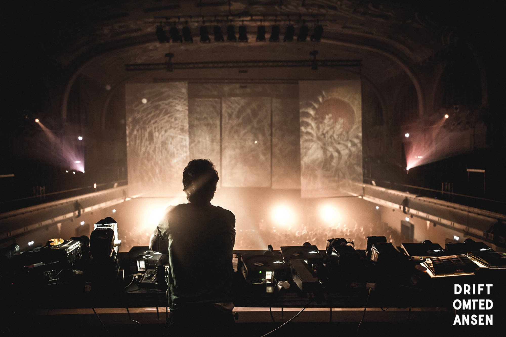 DriDriftomteDansen, Drift,  DeVereeniging, Judocus, visuals, projections, projecties, Nijmegen, 2017, slidesinmotion
