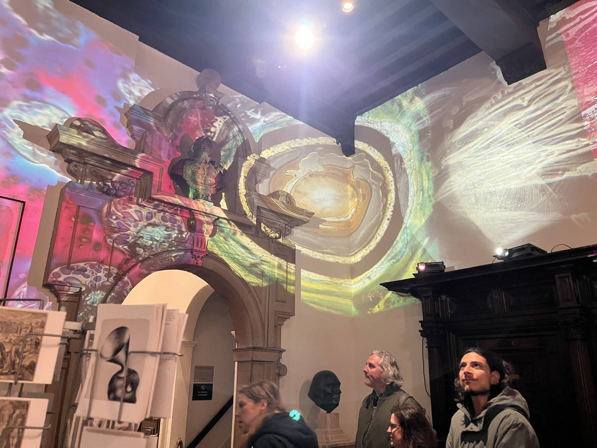 Museumnacht, 2025, Embassy of the free mind, projections, visuals, Judocus, Slides in Motion